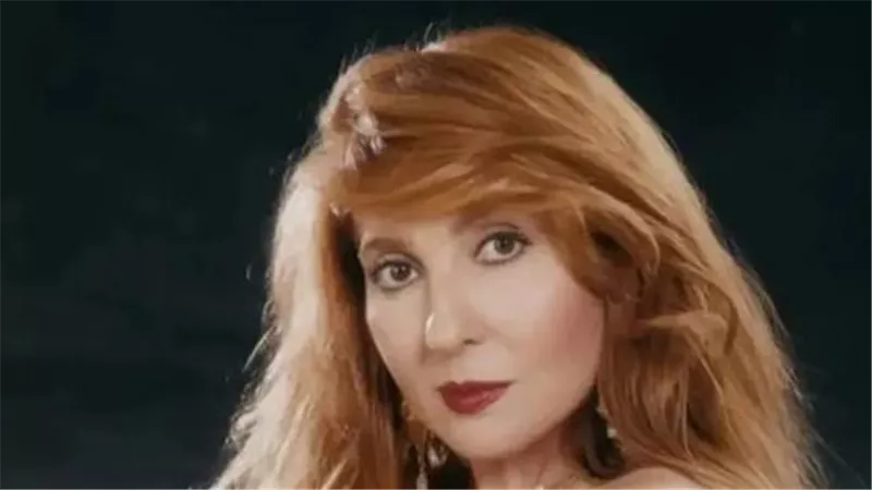 نادية الجندي تستعيد ذكريات الشباب بصورة جديدة