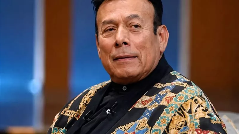 بعد تهديد النقابة.. أحمد ماهر: لن أتراجع عن روايتي وما قلته سمعته من محمود عبد العزيز