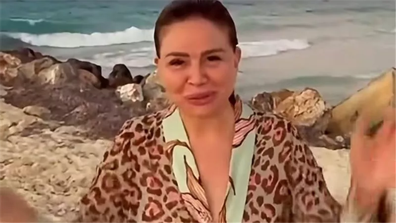 إلهام شاهين عن أجواء الساحل: تجنن يا معتز.. بقعد من أول أغسطس لآخر سبتمبر