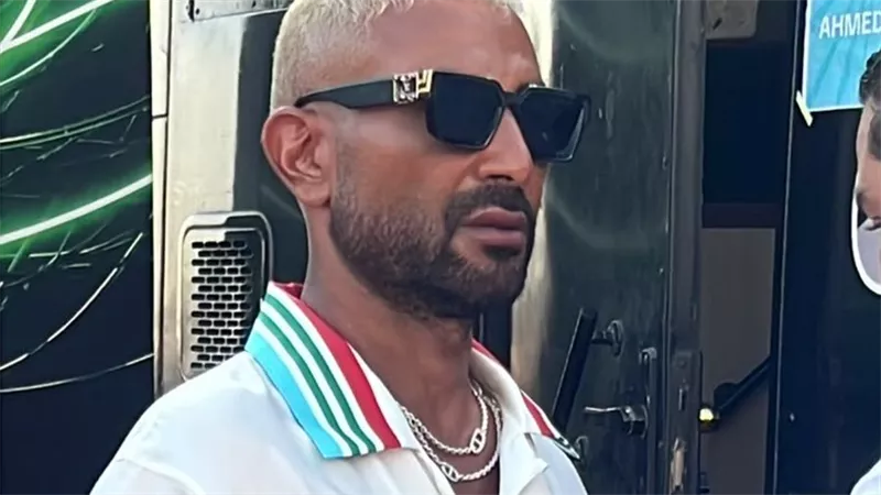 سوت أحمد سعد في حفل الساحل الشمالي.. إطلالة فاخرة بسعر يصل لـ125 ألف جنيه