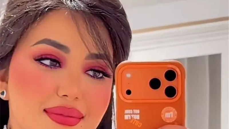 رحمة محسن تخطف الأنظار بأحدث ظهور على أنغام سر وجعنا