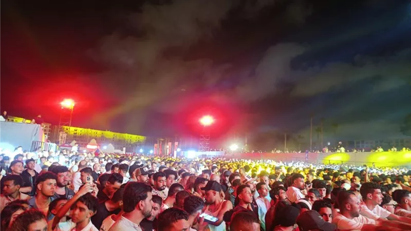 محمد رمضان يشعل حفل الساحل الشمالي بحضور جماهيري كامل العدد