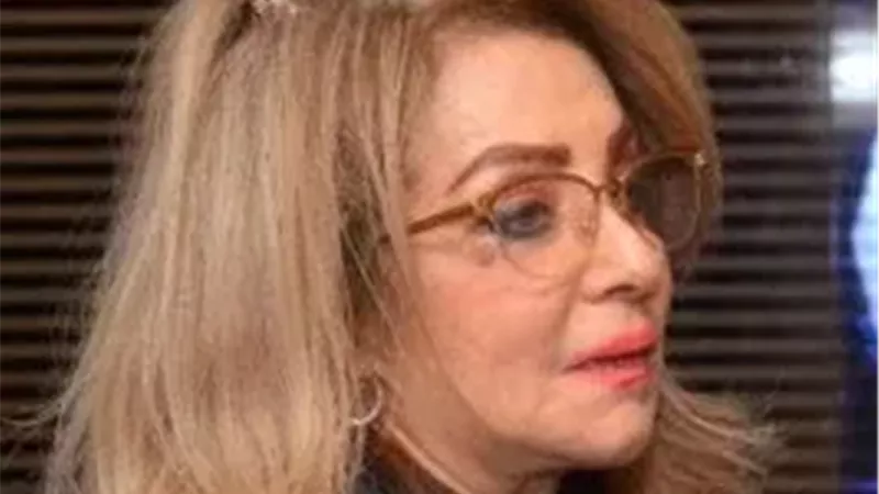 النجمة شهيرة تحسم الجدل في لبس الحجاب اليوم مع لميس الحديدي