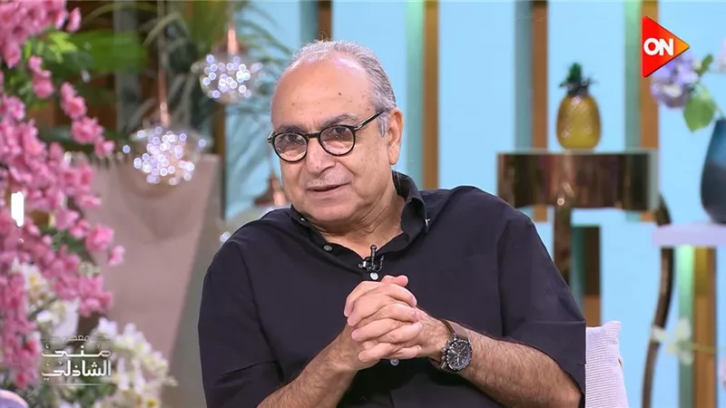 بعيدًا عن الأضواء.. أحمد كمال يكشف أعمال محمود حميدة الخيرية 