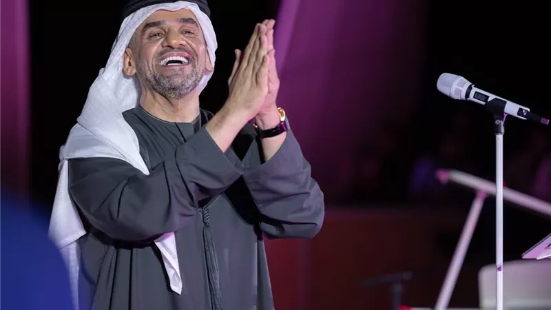 حسين الجسمي يخطف قلوب جمهور الساحل الشمالي في ليلة استثنائية