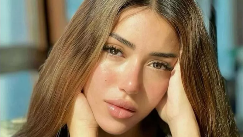 بعد الغياب.. عودة سارة سلامة إلى شاشات السينما مرة أخرى بـ فاترينة