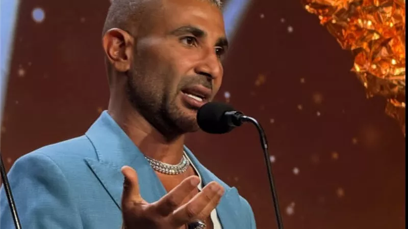 أحمد سعد يفوز بجائزة موركس النجم الجماهيري والأغنية الضاربة عن مكسرات