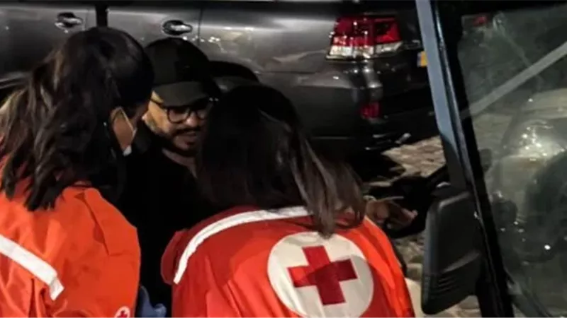 حسام داغر يتعرض لتسمم حاد في لبنان.. والصليب الأحمر يتدخل لنقله للعلاج