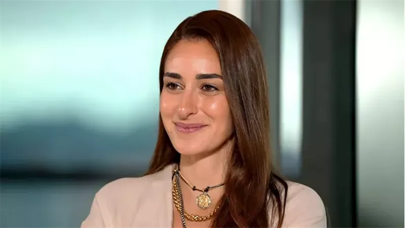 كانت قاسية عليا أوي.. أمينة خليل تكشف موقف جدتها من التمثيل