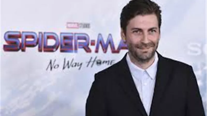 جون واتس يقود “Star Wars” إلى ثلاثية جديدة بعد نجاح “Spider-Man”