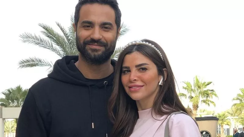 كريم فهمي يرد لأول مرة على اتهامه وزوجته بالتسبب في طلاق هنا الزاهد