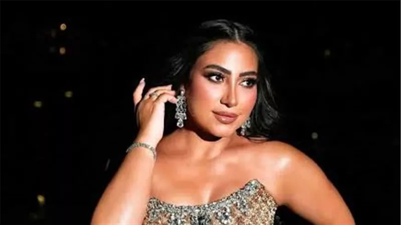 بوسي بصوتها.. “فلتر” تروج لفيلم “مطلوب عائليًا” لكريم عبد العزيز وياسمين صبري