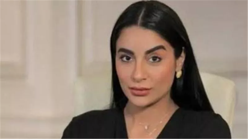 لو ليا حق هاخده.. جوري بكر تنتقد منتجًا مصريًا بعد ظهور دمل تحت عينها