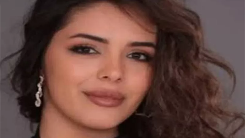 وفاة الفنانة اللبنانية ندى دندش إثر حادث سير مفاجئ