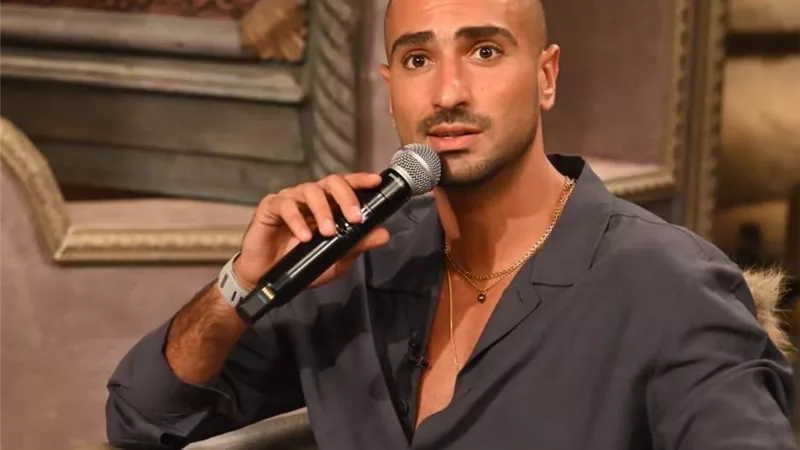 محمد الشرنوبي يكشف تفاصيل أحدث أغانيه 